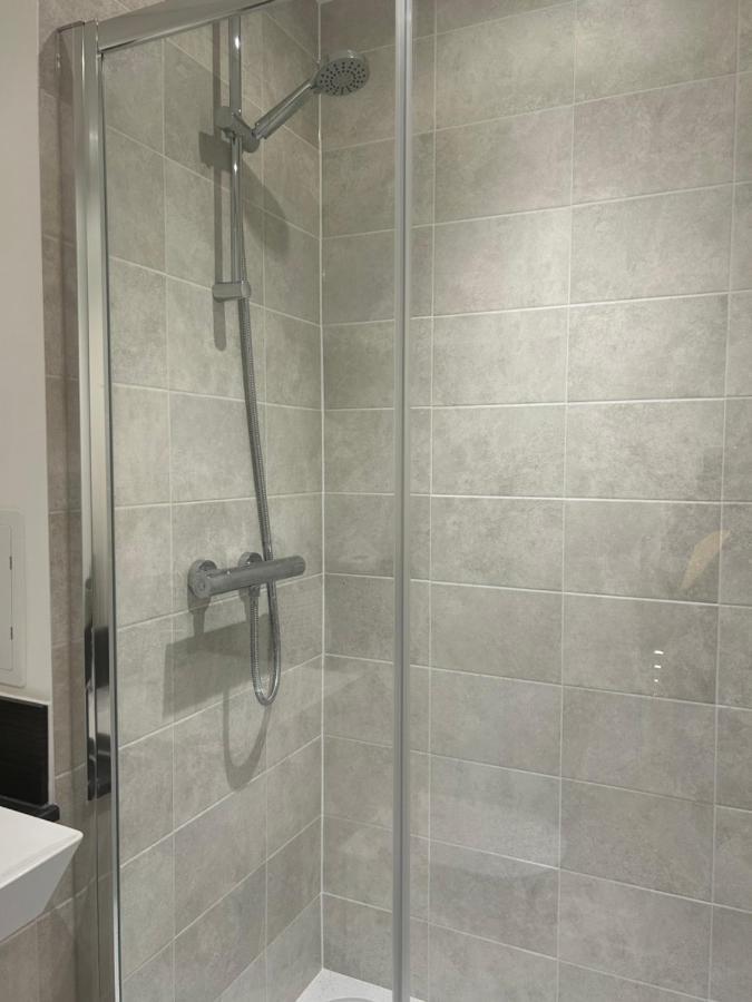 En-Suite Double Room In A Shared Apartment Close To Central London Ngoại thất bức ảnh